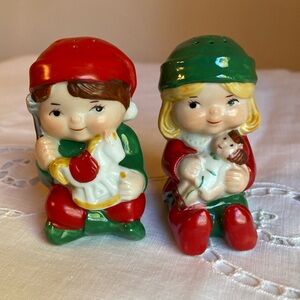 Vintage 1983 Avon Salt & Pepper Elves making Toys Original Stoppers Stamped NOS